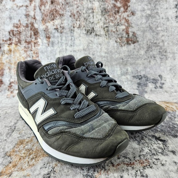 New Balance Other - New Balance 997 Running Sneakers Men 9 Wide Green M997DPA Age of Exploration USA